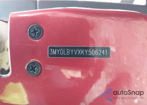 2019 Toyota Yaris Le из США, поврежденный, VIN 3MYDLBYVXKY506241